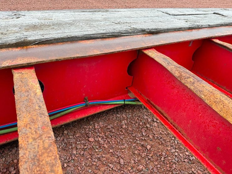 #8-•-lot-8-image-21