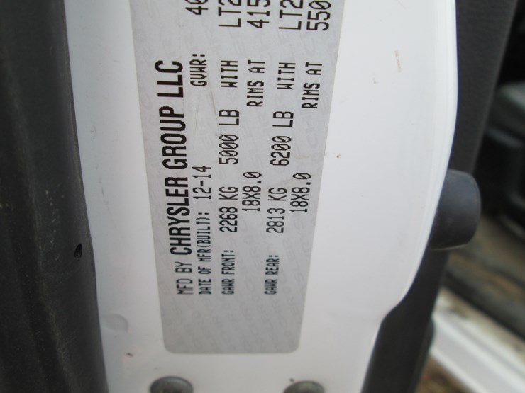 2015-dodge-ram-2500-image-37