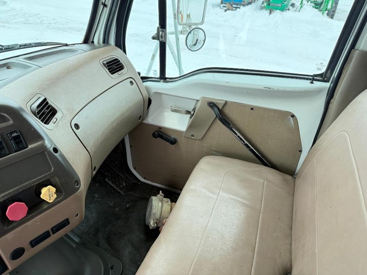 2003-sterling-acterra-image-57