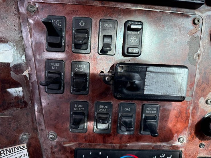 international-9900i-image-64