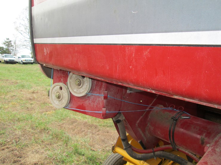 2015-new-holland-450-image-26