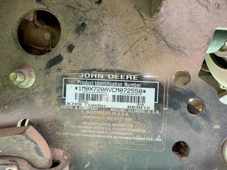 john-deere-x720-image-16