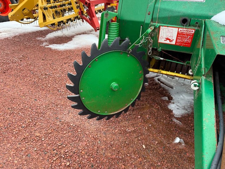 john-deere-435-image-15