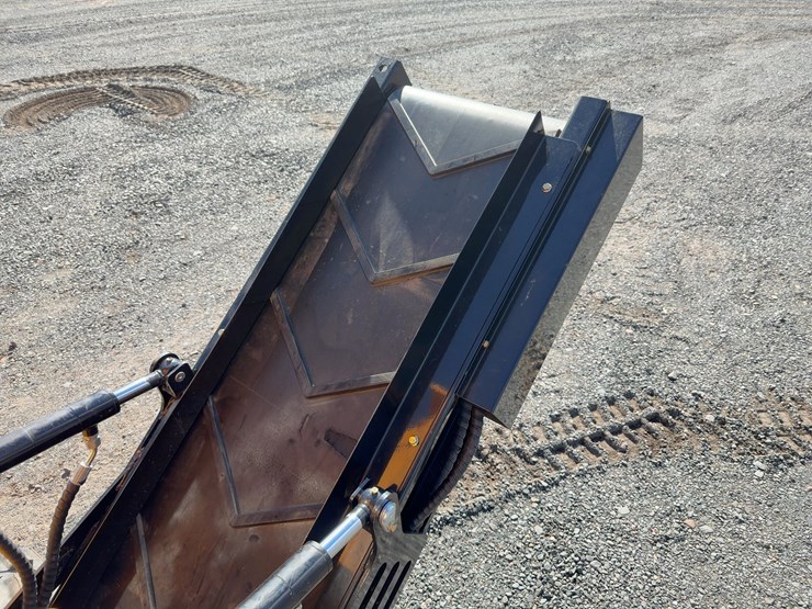 2025-ssj430-tracked-jaw-crusher-image-9