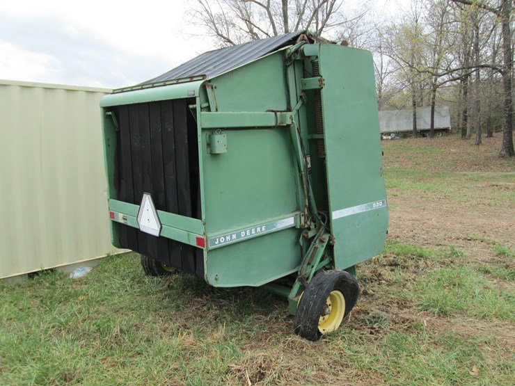 john-deere-530-image-3