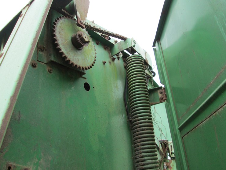 john-deere-530-image-13