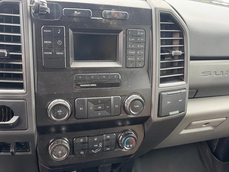 2019-ford-f550-image-9