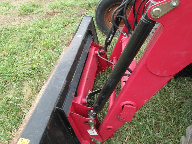 2011-mahindra-5035-image-17