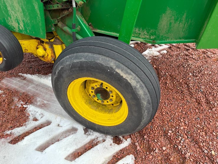 john-deere-435-image-7