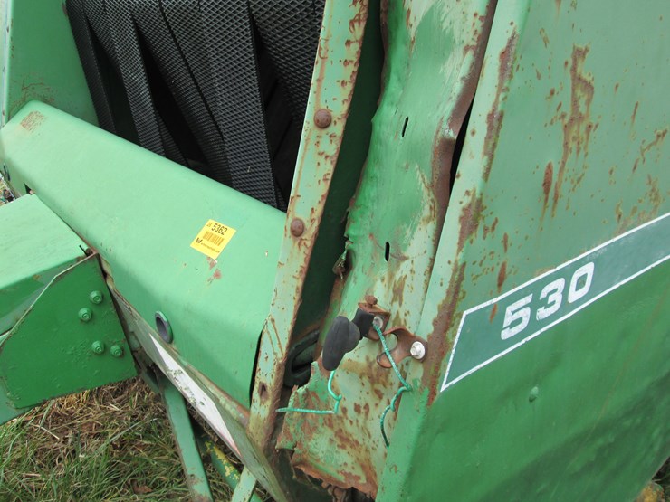 john-deere-530-image-11