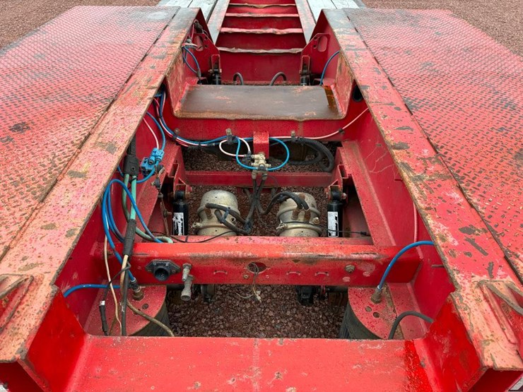 #8-•-lot-8-image-9