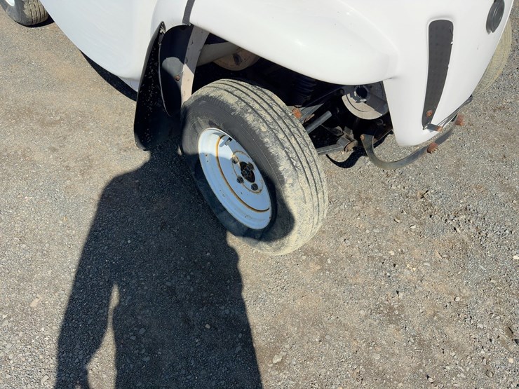 2012-gem-electric-vehicle-image-7