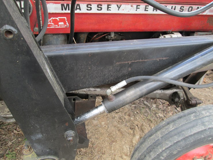 massey-ferguson-135-image-14