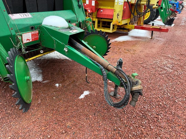 john-deere-435-image-17