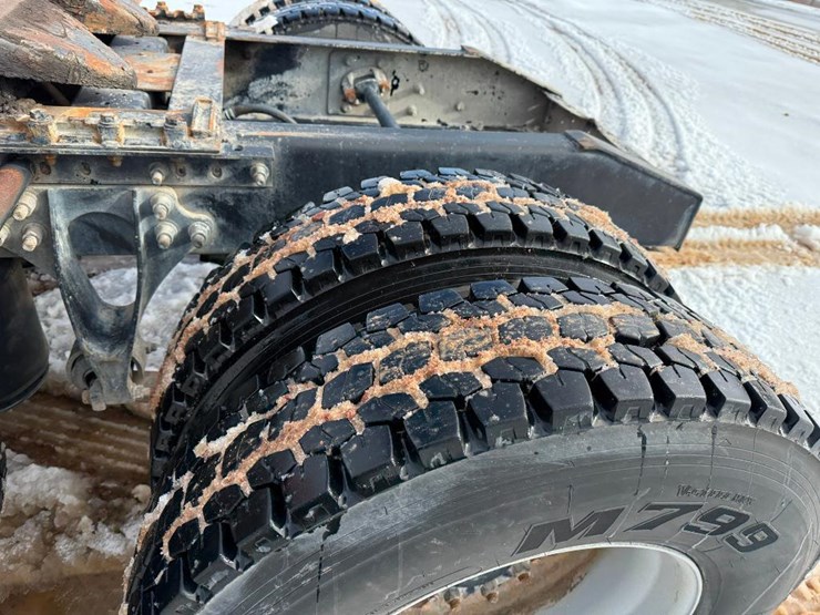 international-9900i-image-8