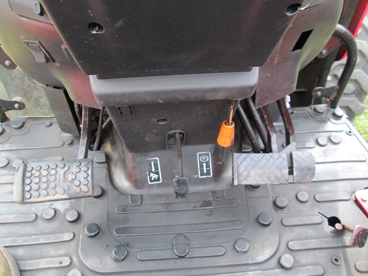 2011-mahindra-5035-image-37