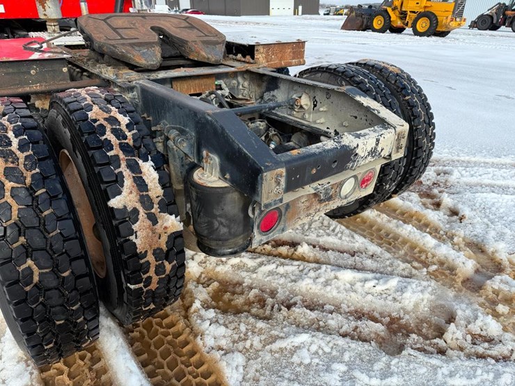 international-9900i-image-36