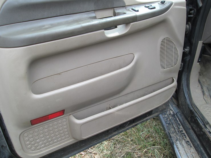 2004-ford-f450-image-19