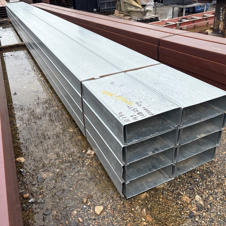 #8040 • 10IN X 3 1/2IN 14G, 16 @ 25FT CLOSED CEE PERLING