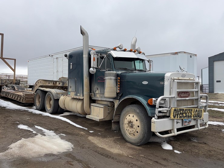 1997-peterbilt-379-sleeper-image-3
