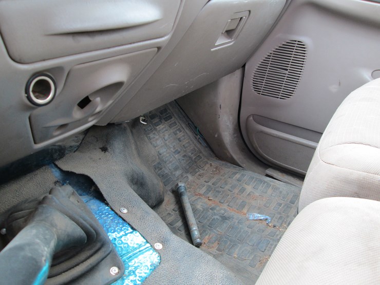 2004-ford-f450-image-25