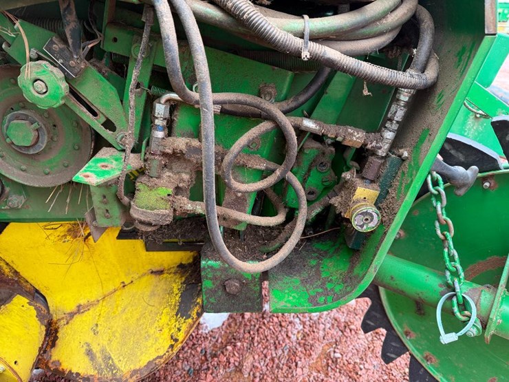 john-deere-435-image-27