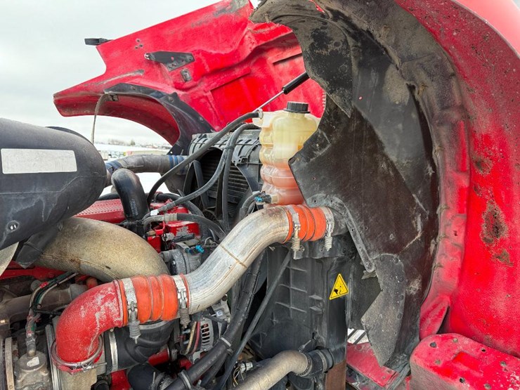 international-9900i-image-55