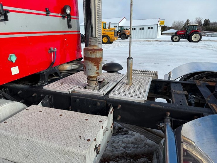 international-9900i-image-29