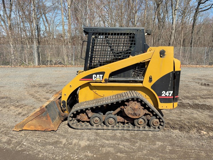 2002-caterpillar-247-image-2