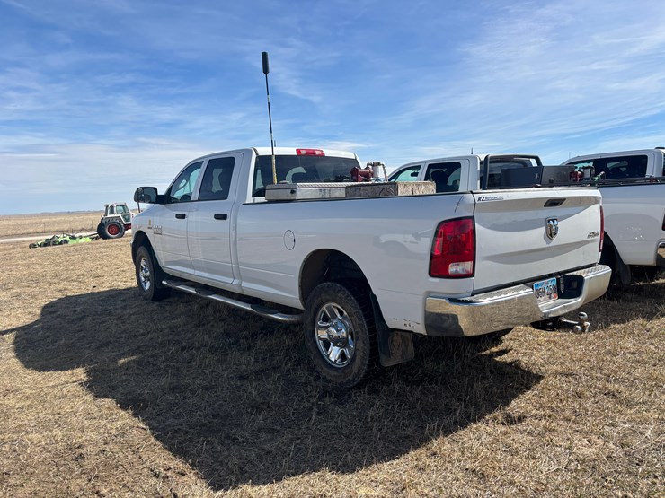 2015-dodge-2500-image-4