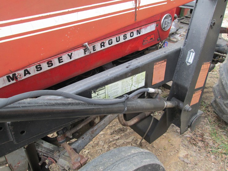 massey-ferguson-135-image-25