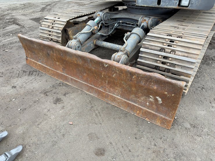 2006-volvo-ec140b-lc-image-16