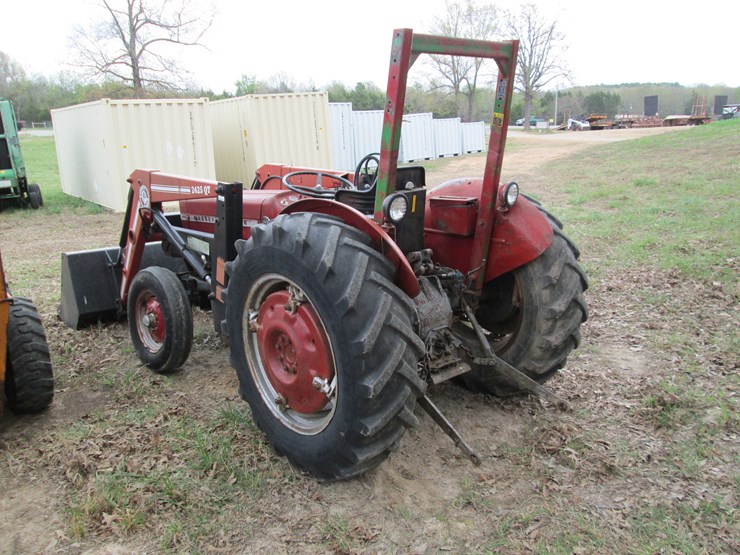 massey-ferguson-135-image-4