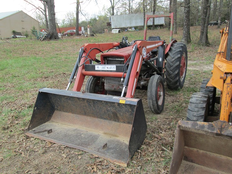 massey-ferguson-135-image-1