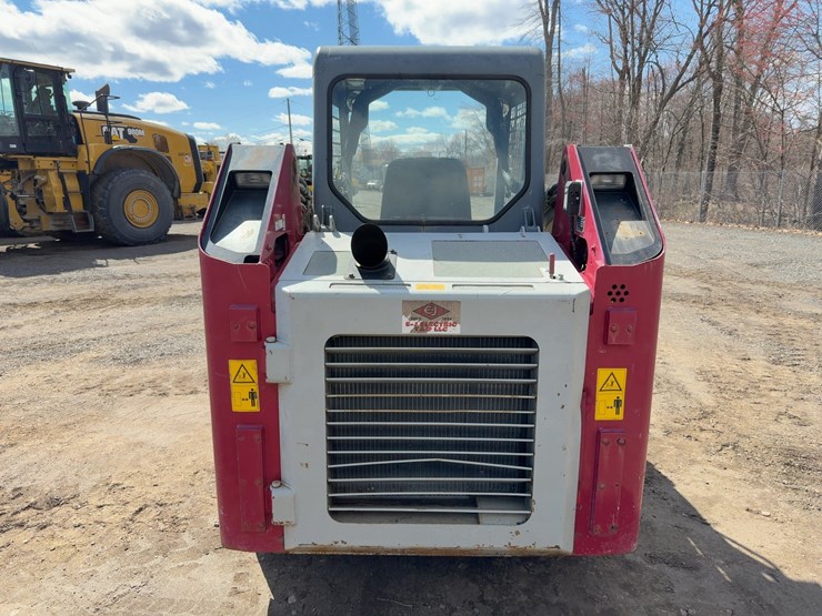 2013-takeuchi-tl230-image-4