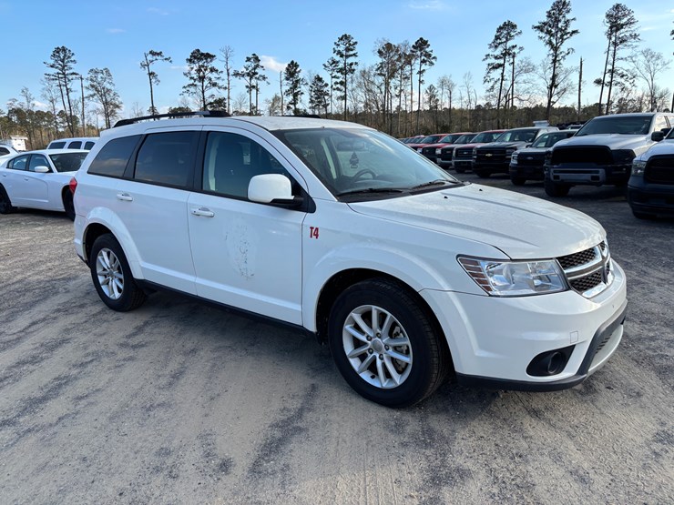2014-dodge-journey-image-2