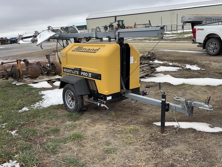 almand-night-lite-pro-ii-light-plant-image-2