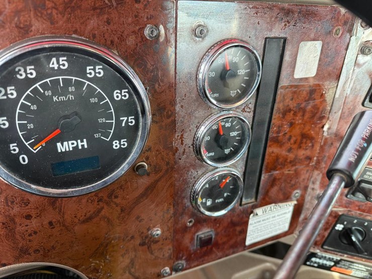 international-9900i-image-71