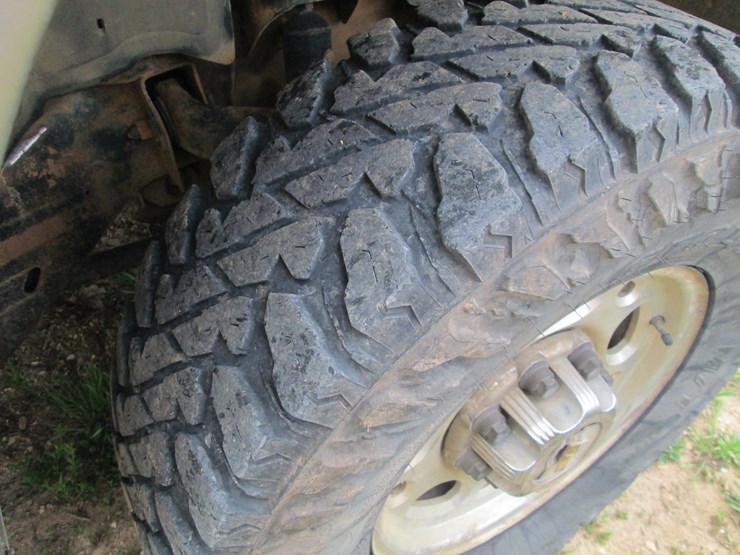 2002-chevrolet-silverado-2500-image-17