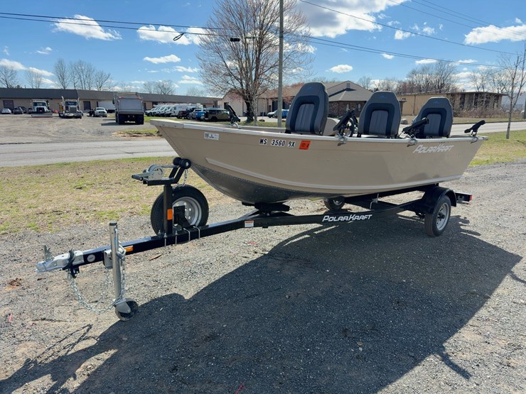 2021-polar-kraft-14'-aluminum-boat-image-1