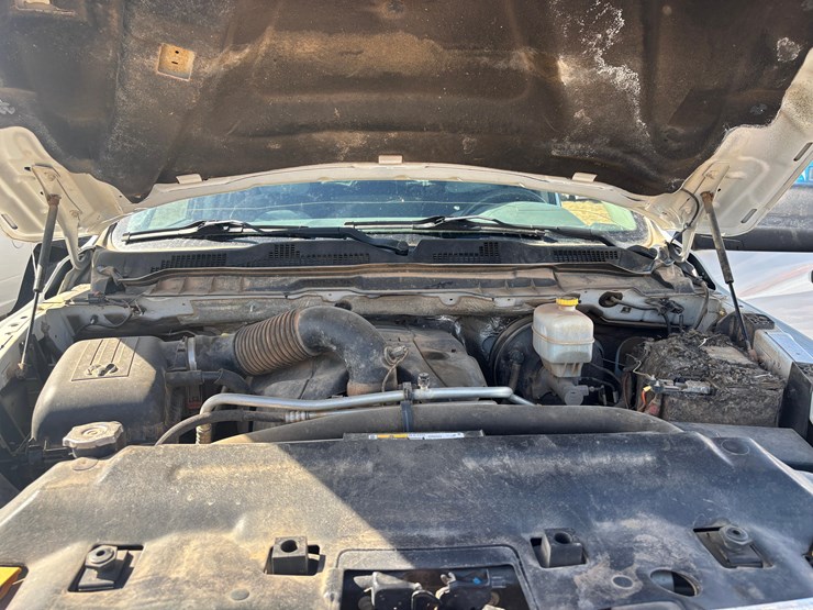 2015-dodge-2500-image-13