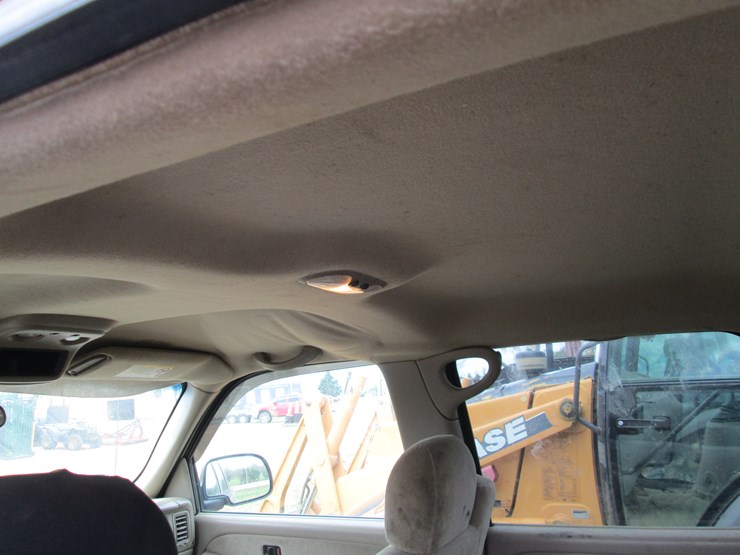 2002-chevrolet-silverado-2500-image-28