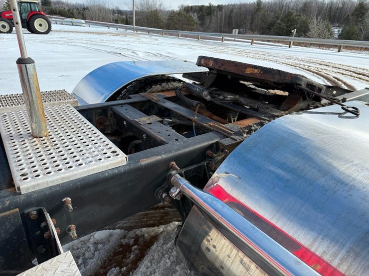 international-9900i-image-30