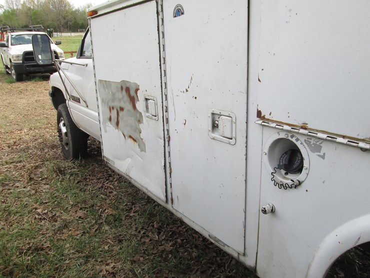 2001-dodge-ram-3500-image-7