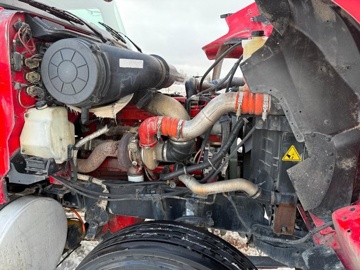 international-9900i-image-51