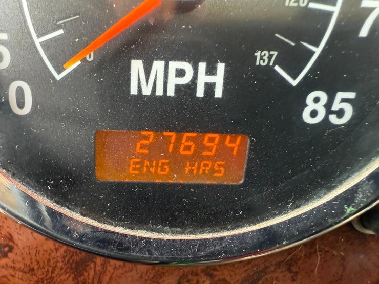 international-9900i-image-73