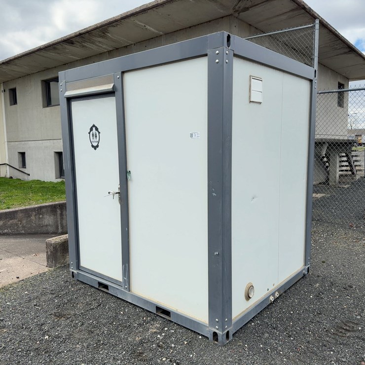 PORTABLE RESTROOM