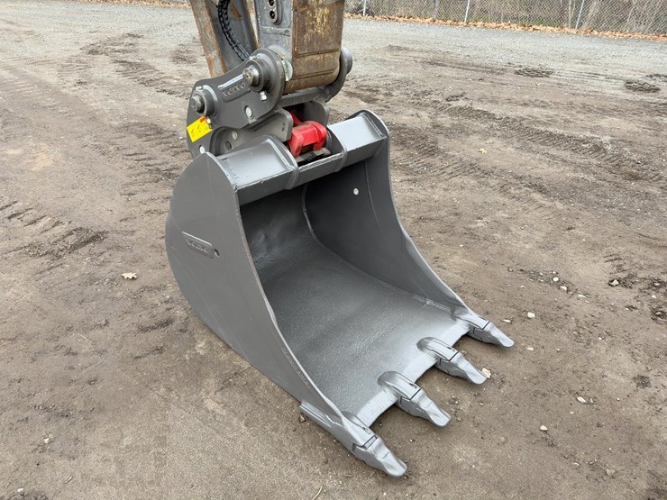 2006-volvo-ec140b-lc-image-12