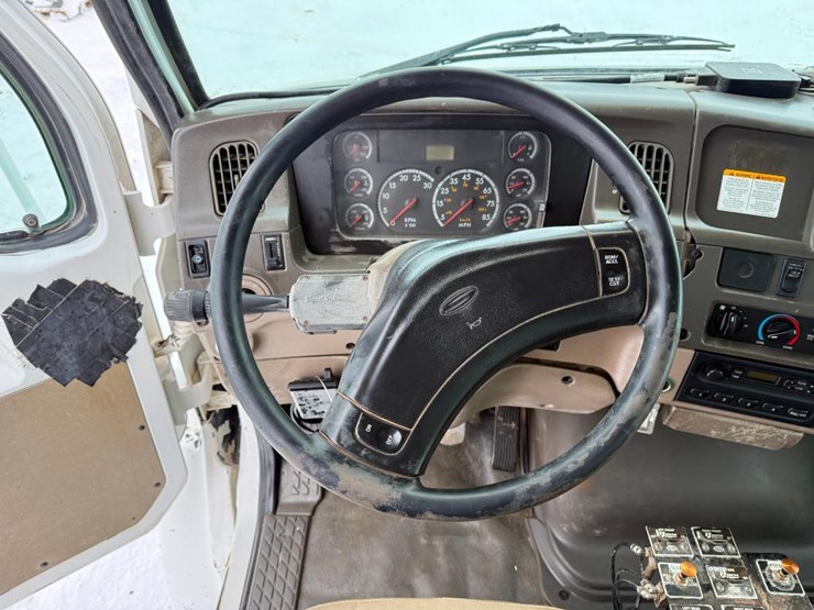 2003-sterling-acterra-image-58