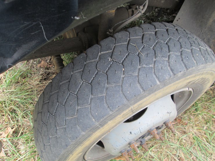 2004-ford-f450-image-16